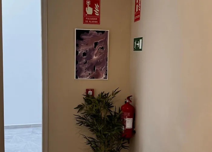 Castillo Emblematic Pensión 3*